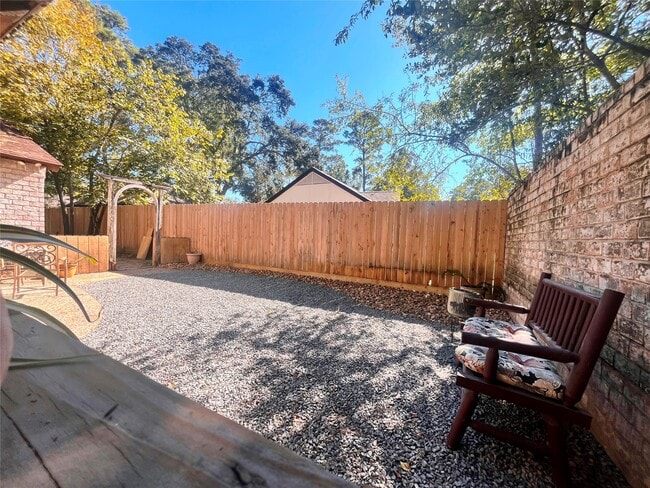 Building Photo - 1914 Indian Shores Rd