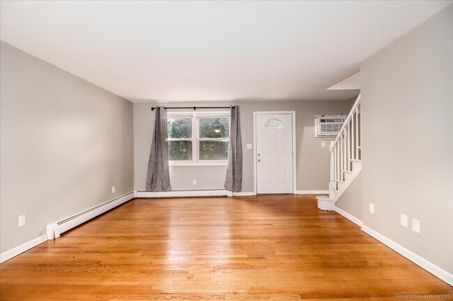 Building Photo - 115 Kensington Ave