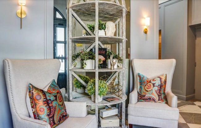 Building Photo - 5768 W 3rd St