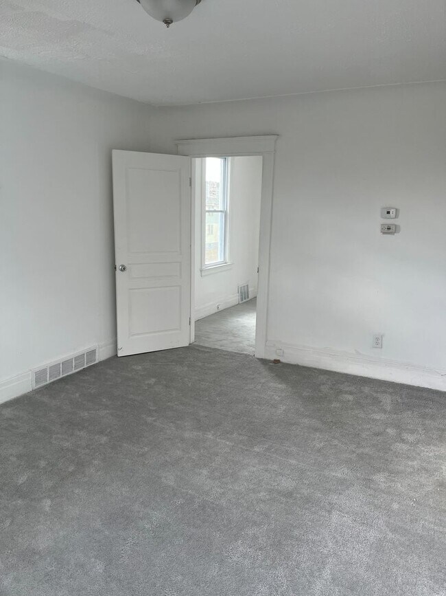 Building Photo - 6307/6311 Woodrow - Paralev LLC