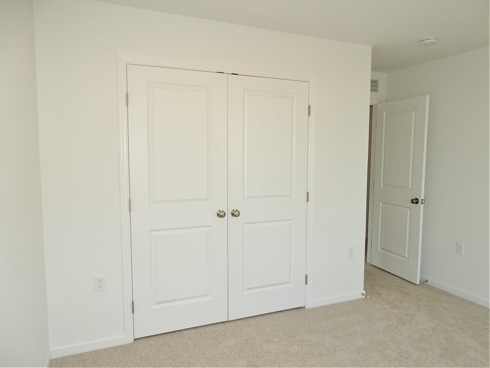 Building Photo - 320 Mayer Pl