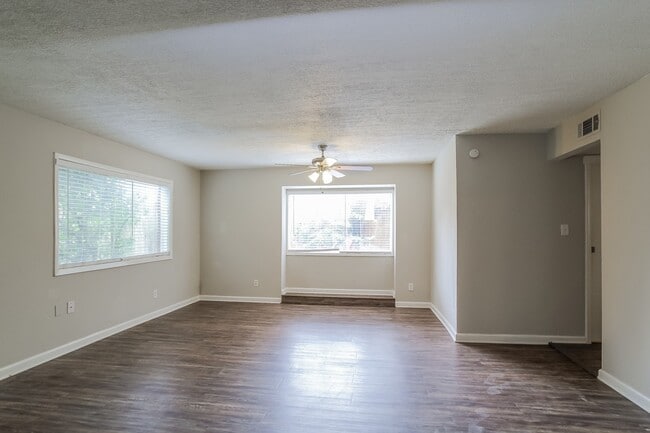 Building Photo - 17803 S Cypress Villas Dr