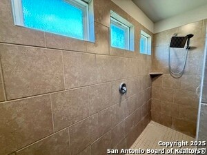 Building Photo - 807 Blue Lndg