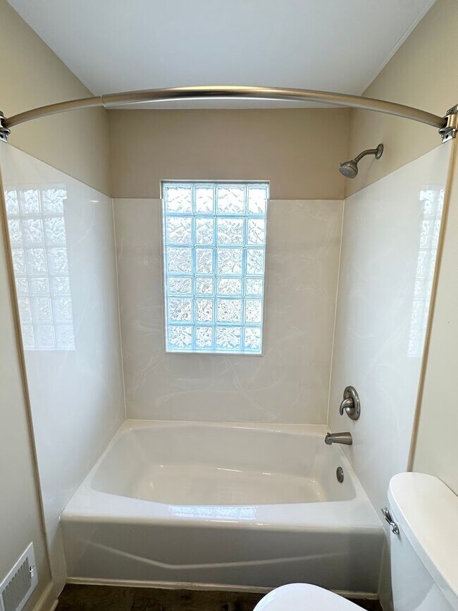 Building Photo - 66 W California Ave