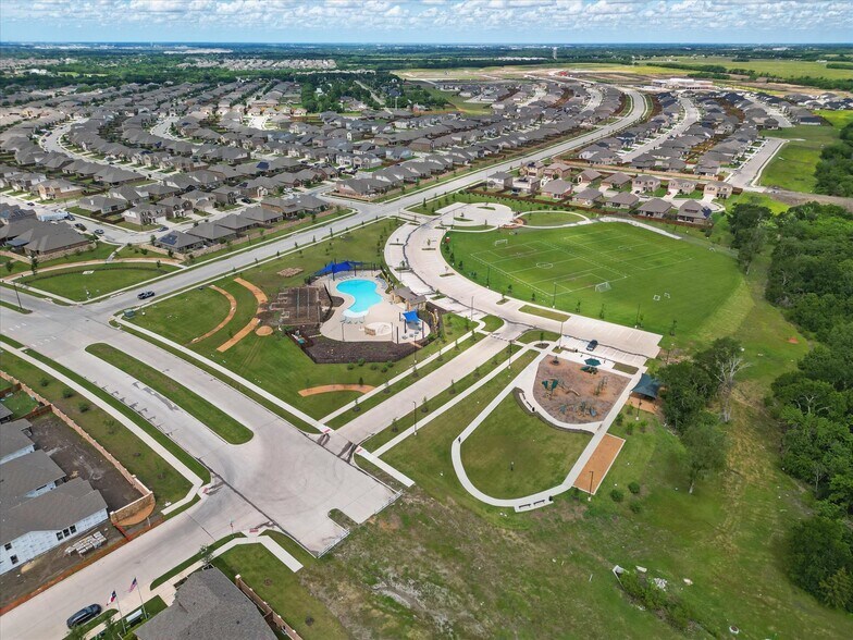 Building Photo - 802 Feldspar Way