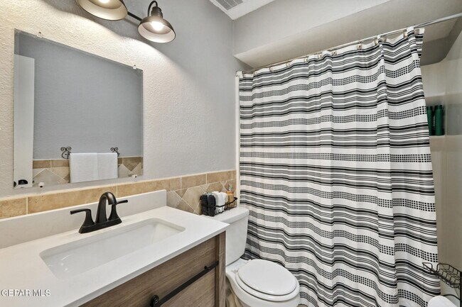 Building Photo - 329 Sereno Dr