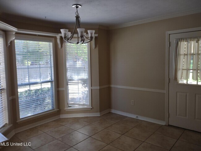 Building Photo - 336 Pebble Creek Dr