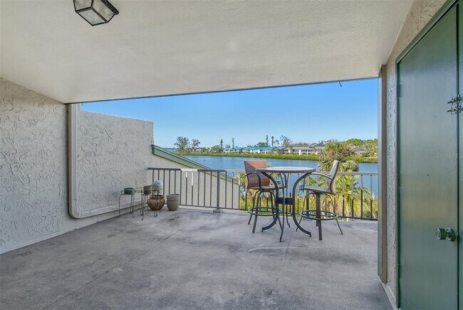 Building Photo - 1601 Bayhouse Point Dr