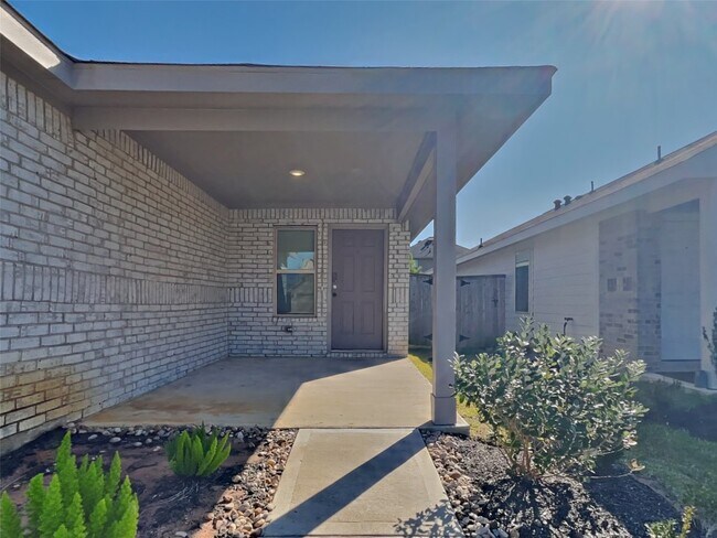 Building Photo - 2842 Via Augusta Dr