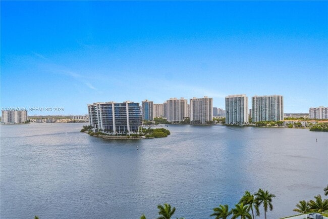 Building Photo - 19101 NE 36th Pl