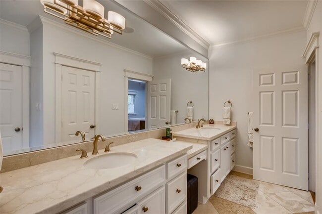 Building Photo - 1450 Lawrence St