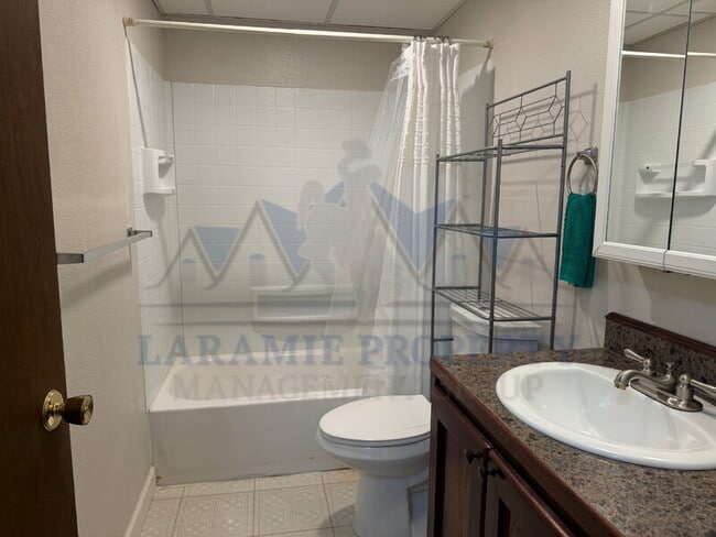 Building Photo - 1080 N 18th St