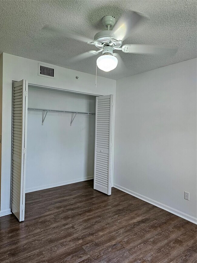 Building Photo - 2731 Ocean Club Blvd