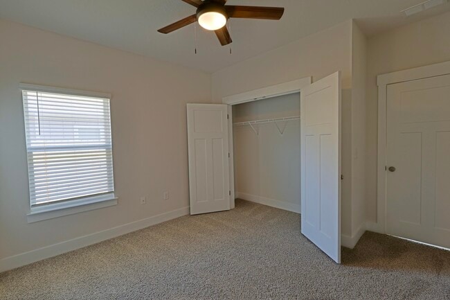 Building Photo - 6248 Jenks Dr