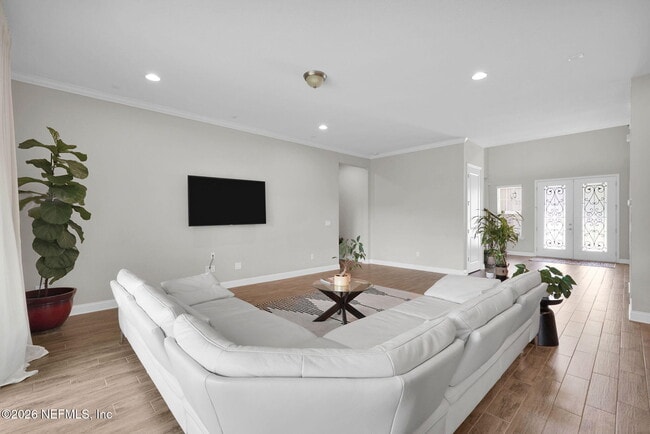 Building Photo - 247 Huguenot Ln