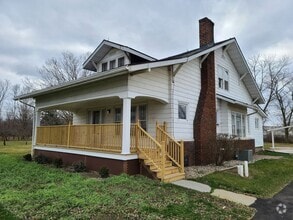 Building Photo - Nice 3-Bedroom, 1-1/2 Bathroom on Goshen's...