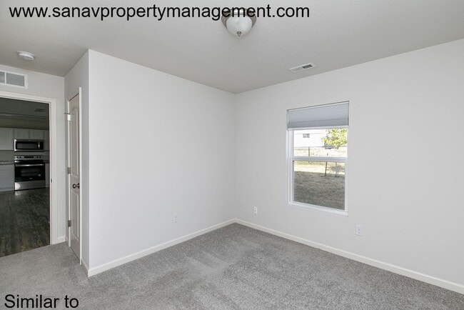 Building Photo - 229 Maple Ave