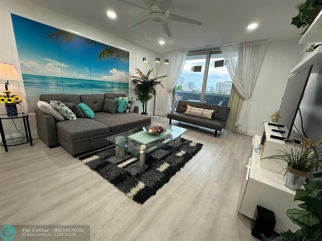 Building Photo - 7118 Bonita Dr