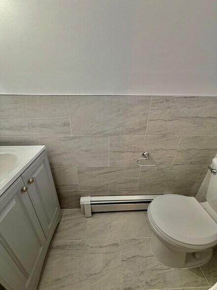 Building Photo - 55 Gunther Ave