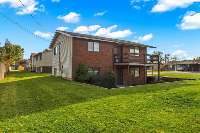 Building Photo - Your new home complete with Washer and Dry...