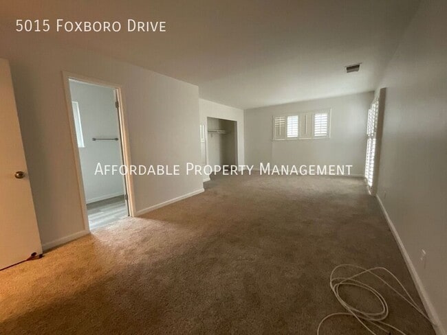 Building Photo - 5015 Foxboro Dr