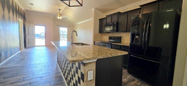 Building Photo - 1025 Pine Leaf Pl