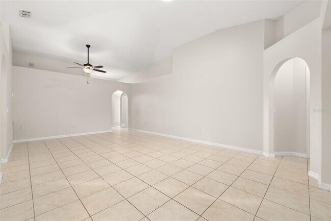 Building Photo - 624 Blake Ave