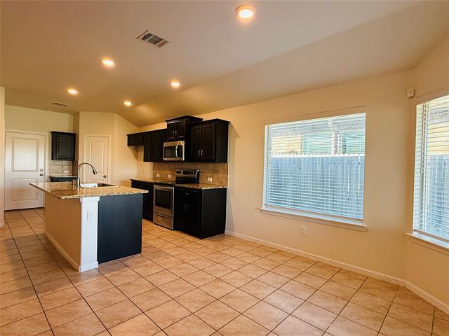 Building Photo - 9328 Castorian Dr