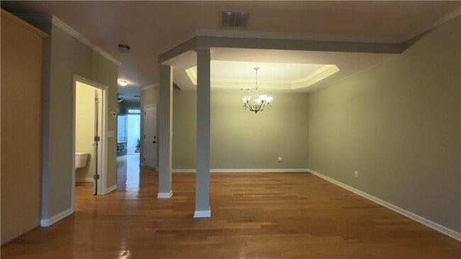 Building Photo - 2398 Meadow Falls Ln