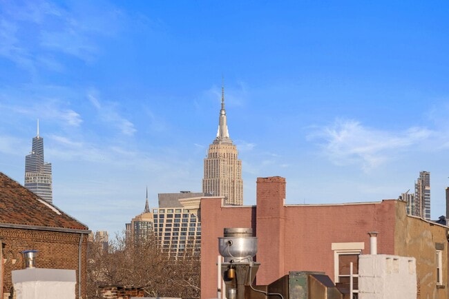 Building Photo - 322 Washington St