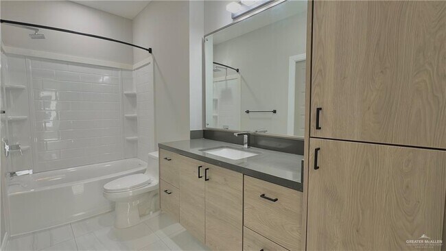 Building Photo - 21 Northwestern Ave