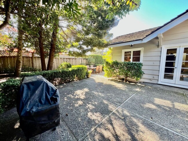 Building Photo - Charming and Accommodating Carmel-by-the-Sea Home coming soon!