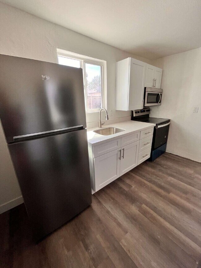 Building Photo - Coming Soon! This cozy space comes with a ...