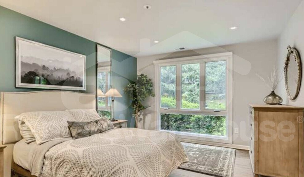 Building Photo - 4998 Dorsey Hall Dr