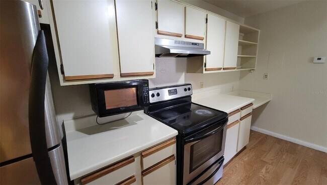 Building Photo - 5500 Devonbriar Way