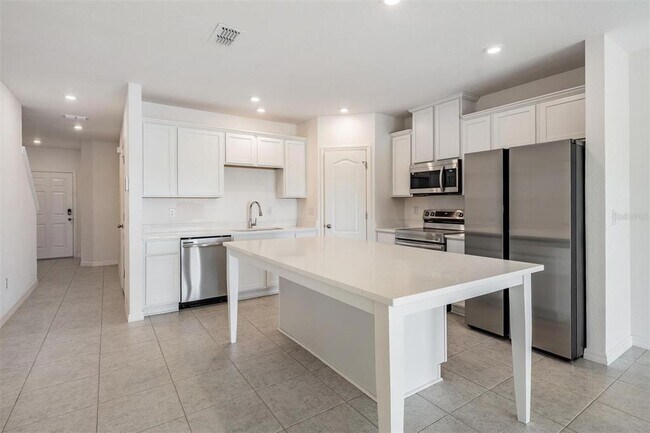 Building Photo - 32096 Pond Apple Bnd