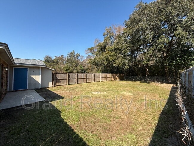 Building Photo - 4148 Charles Cir