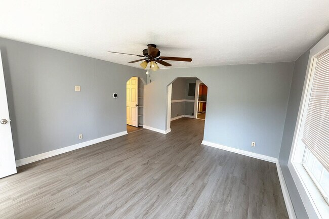 Building Photo - 3030 Mars Hill St