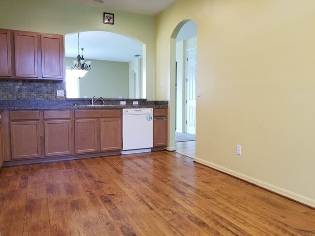 Building Photo - Welcome to this charming 3-bedroom home located in the sought-after Esprit community of St. Cloud.