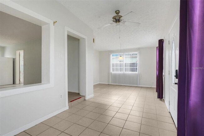 Building Photo - 107 Garrison Dr