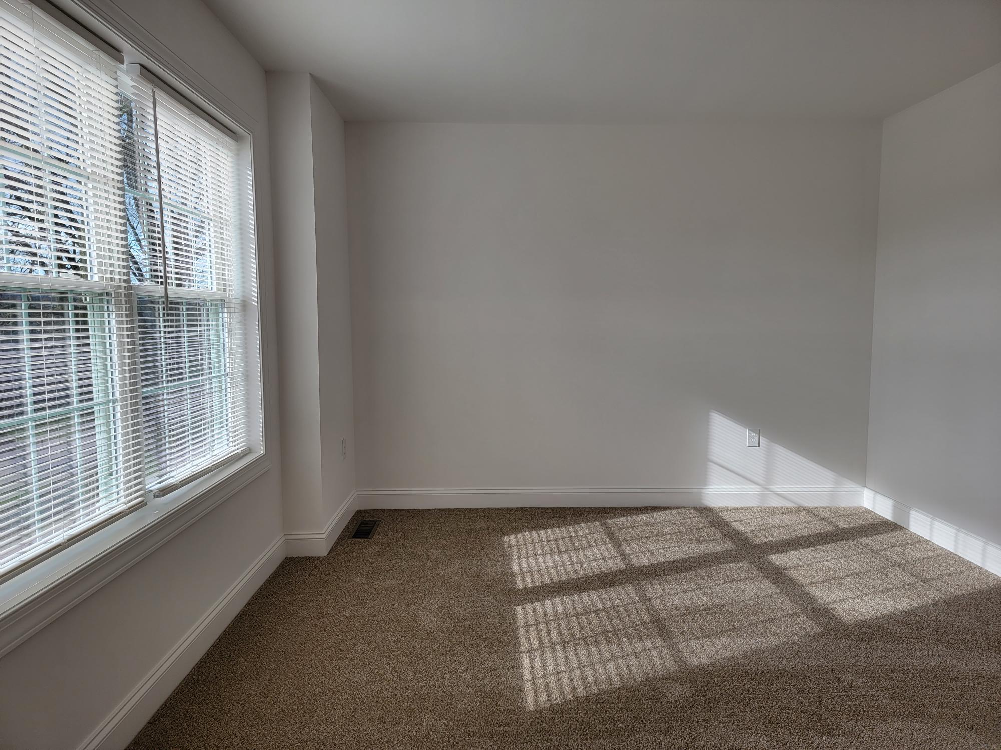 Building Photo - 438 Masonic Dr