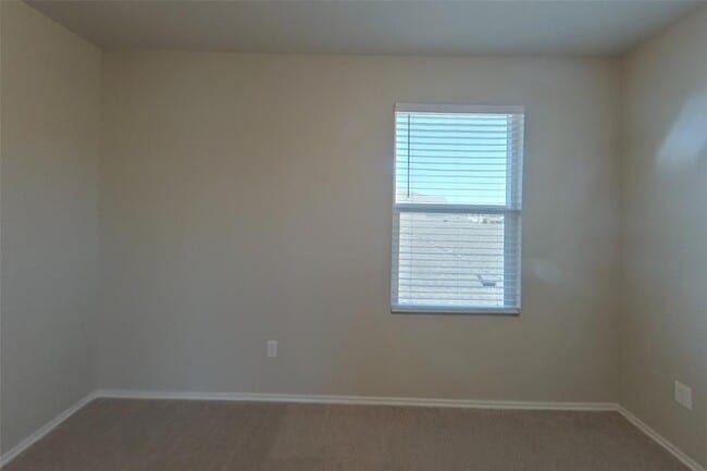Building Photo - 5200 Saddle Clb Dr