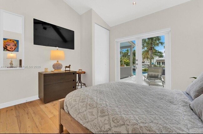 Building Photo - 1150 NE 91st St