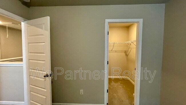 Building Photo - 204 Vickery Ln