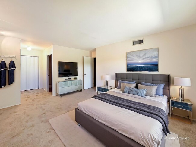 Building Photo - SD: Spacious 2BD/2BA Condo in Rancho Bernardo with Club Amenities, 2-Car Garage & Private Patio