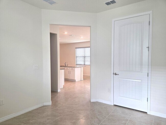 Building Photo - 55+ Gated Community at Palms at Serenoa