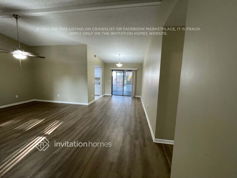 Building Photo - 14734 Oak Vine Dr