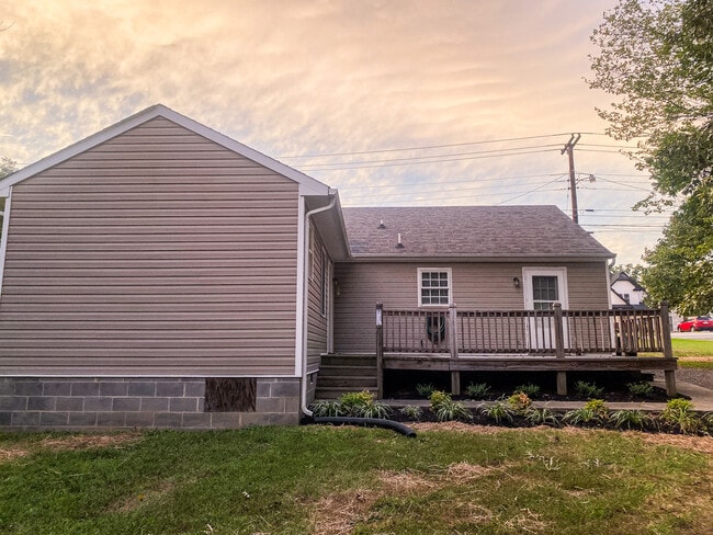 Back of Home - 237 Alta Ln