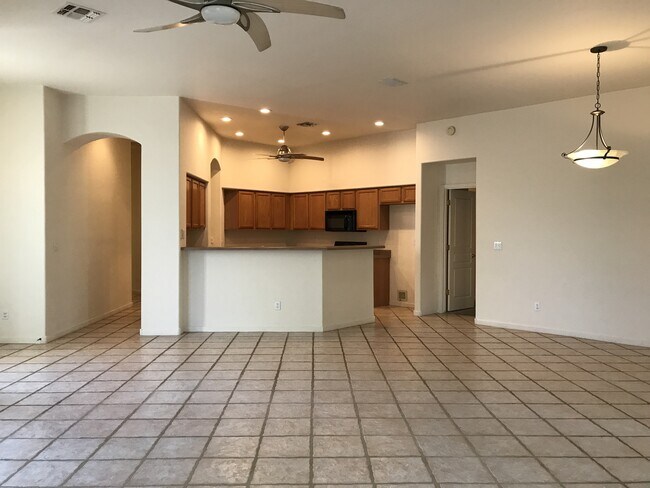 Building Photo - Gated Community - Golf Course Lot - 3 Bed ...