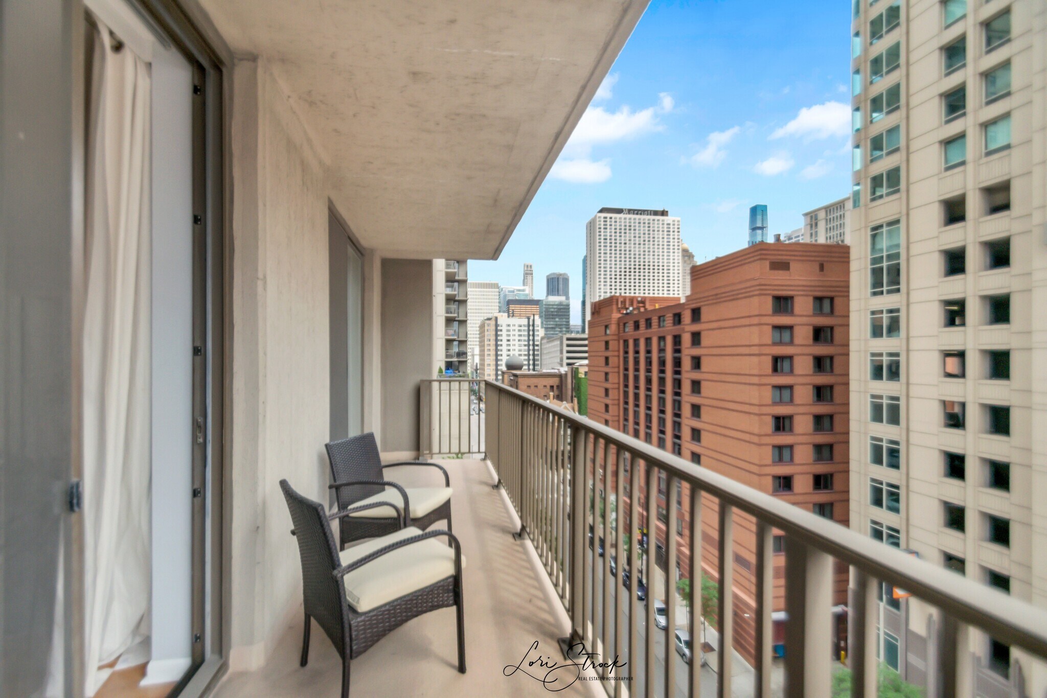 Balcony view 2 - 635 N Dearborn St